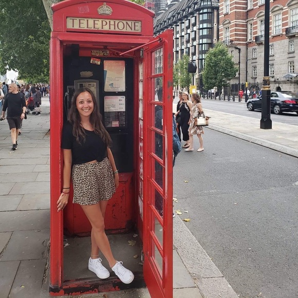 Meet your Posher, Jennie - Picture 3 of 7